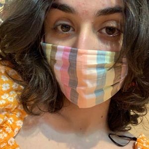 Meet your Posher, Dena